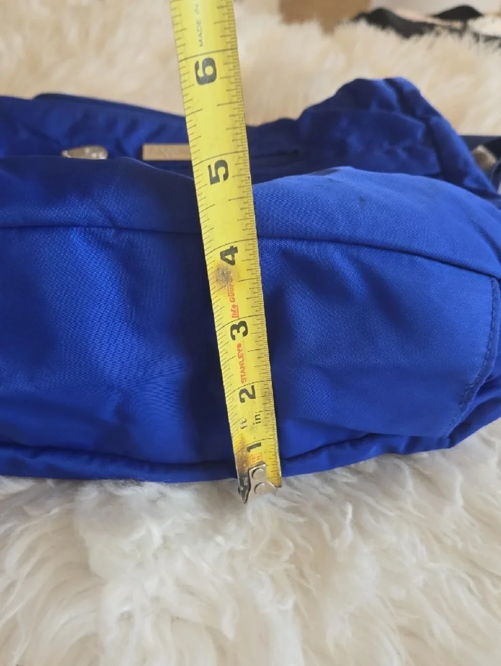 Baggallini Royal Blue Nylon Crossbody Bag - Picture 9 of 9